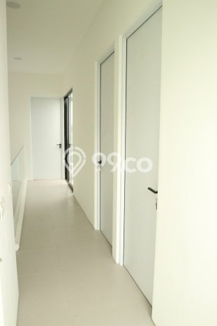 Dijual Rumah Strategis Bagus Punya 4 KT di Wiyung Surabaya SHM Dijual Rumah Strategis Bagus Punya 4 KT di Wiyung Surabaya SHM