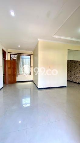 Dijual Rumah Premium dengan Fasilitas Sekitar Komplit di Mulyorejo, Surabaya Dijual Rumah Premium dengan Fasilitas Sekitar Komplit di Mulyorejo, Surabaya