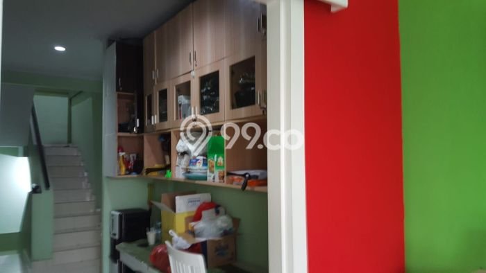 Unit Ruko Dijual di Jakarta Barat LT 66m2 & LB 230m2 Unit Ruko Dijual di Jakarta Barat LT 66m2 & LB 230m2