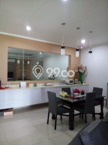 Ready to Use! Premium House LT 200m2 Desain Modern di Meruya Ready to Use! Premium House LT 200m2 Desain Modern di Meruya