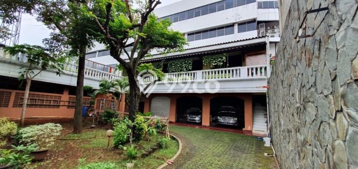 Siap Huni Hunian Elit 9 Kamar di Palmerah Dekat ke Mana Saja Siap Huni Hunian Elit 9 Kamar di Palmerah Dekat ke Mana Saja
