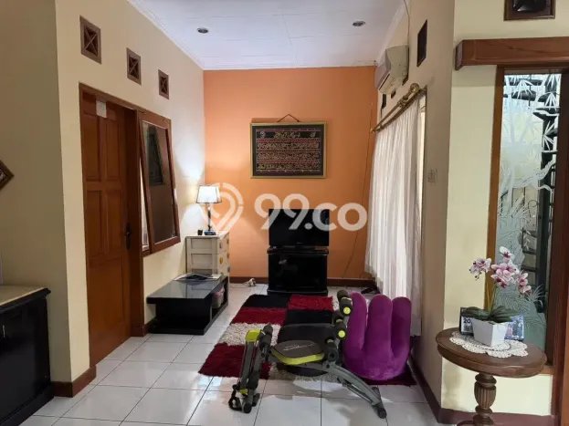 LOKASI STRATEGIS! Rumah di panyileukan, Dekat Tol, 2 KM, LT 128m2m² Bangunan 160m2m² LOKASI STRATEGIS! Rumah di panyileukan, Dekat Tol, 2 KM, LT 128m2m² Bangunan 160m2m²