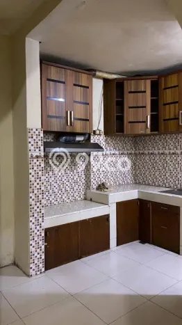SPECIAL LISTING! Rumah di Antapani, 5 KT, Dekat Fasilitas, Luas 160m² LB 210m² SPECIAL LISTING! Rumah di Antapani, 5 KT, Dekat Fasilitas, Luas 160m² LB 210m²