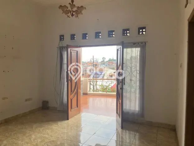 Rumah di Ujungberung, 3 KM, Akses Mudah Fasilitas Umum, Luas 150m² LB 220m² Rumah di Ujungberung, 3 KM, Akses Mudah Fasilitas Umum, Luas 150m² LB 220m²