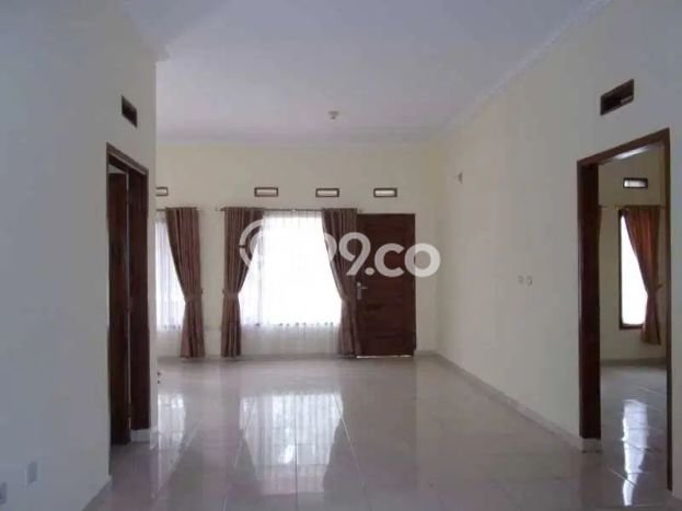 Rumah di Arcamanik, 3 KT, Dekat Fasilitas Umum, Luas 160m² Bangunan 110m² Rumah di Arcamanik, 3 KT, Dekat Fasilitas Umum, Luas 160m² Bangunan 110m²