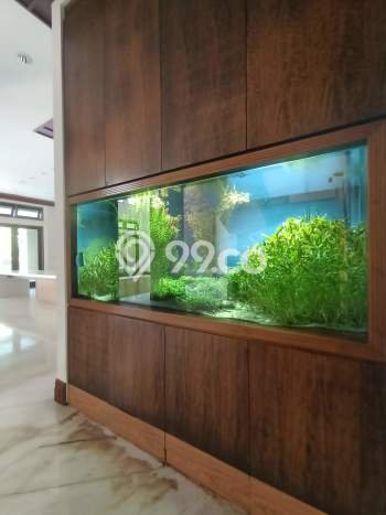 Rumah Terawat di Sayap Dago, Bandung, Luas Tanah 1000m2m², LB 1200m2m² Rumah Terawat di Sayap Dago, Bandung, Luas Tanah 1000m2m², LB 1200m2m²