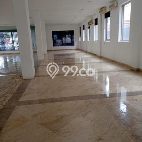 Unit Komersial Disewa Lokasi Sukajadi, Bandung Spesifikasi Luas Bangunan 2000m2 Unit Komersial Disewa Lokasi Sukajadi, Bandung Spesifikasi Luas Bangunan 2000m2
