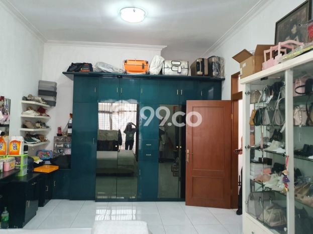 Rumah 7 KT 4 KM di Lokasi BKR, Bandung Rumah 7 KT 4 KM di Lokasi BKR, Bandung