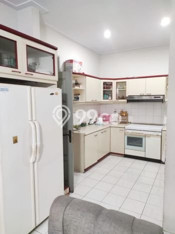 Rumah Lokasi Strategis di Pajajaran, Bandung, LT 402m² Bangunan 473m² Rumah Lokasi Strategis di Pajajaran, Bandung, LT 402m² Bangunan 473m²