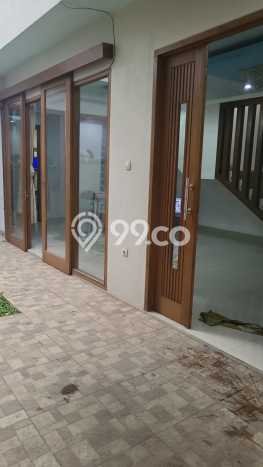 KESEMPATAN TERBAIK! Tersedia KPR Rumah Modern lokasi Buah Batu, Bandung, LT 144m² Bangunan 103m² KESEMPATAN TERBAIK! Tersedia KPR Rumah Modern lokasi Buah Batu, Bandung, LT 144m² Bangunan 103m²