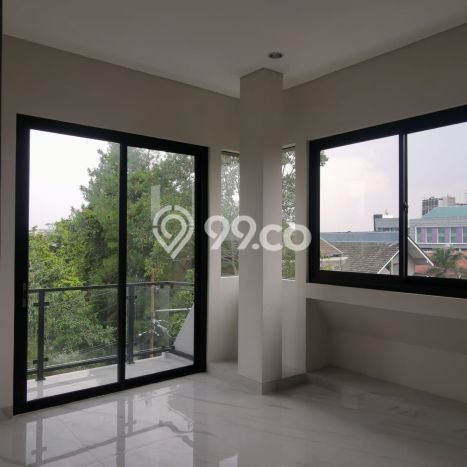 Rumah Terawat 3 KT 4 KM di Pasteur, Bandung Rumah Terawat 3 KT 4 KM di Pasteur, Bandung