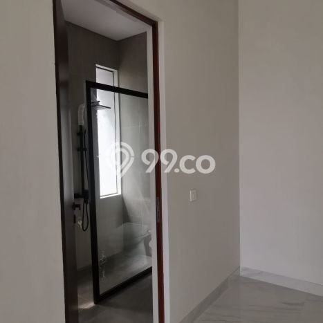 Rumah Terawat 3 KT 4 KM di Pasteur, Bandung Rumah Terawat 3 KT 4 KM di Pasteur, Bandung