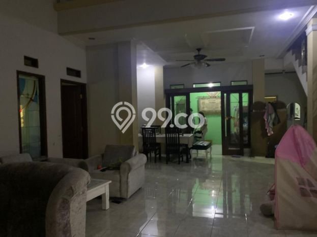 Rumah di Arcamanik, Bandung, LT 290m² Bangunan 350m² - JUAL CEPAT! Rumah di Arcamanik, Bandung, LT 290m² Bangunan 350m² - JUAL CEPAT!