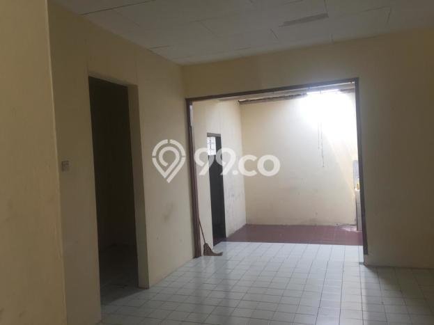 Rumah di Taman Kopo Indah, Akses ke Fasilitas, LT 200m² Rumah di Taman Kopo Indah, Akses ke Fasilitas, LT 200m²