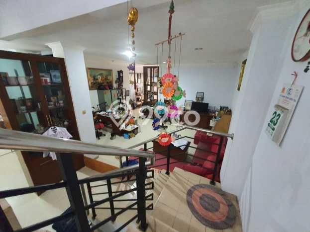 Rumah Strategis area Batununggal, Bandung, Luas 180m² LB 290m² - BISA KPR! Rumah Strategis area Batununggal, Bandung, Luas 180m² LB 290m² - BISA KPR!
