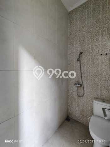 SPECIAL PRICE! Rumah di Taman Kopo Indah, 3 KT, Akses Mudah Fasilitas Umum, Luas 90m² Bangunan 108m² SPECIAL PRICE! Rumah di Taman Kopo Indah, 3 KT, Akses Mudah Fasilitas Umum, Luas 90m² Bangunan 108m²