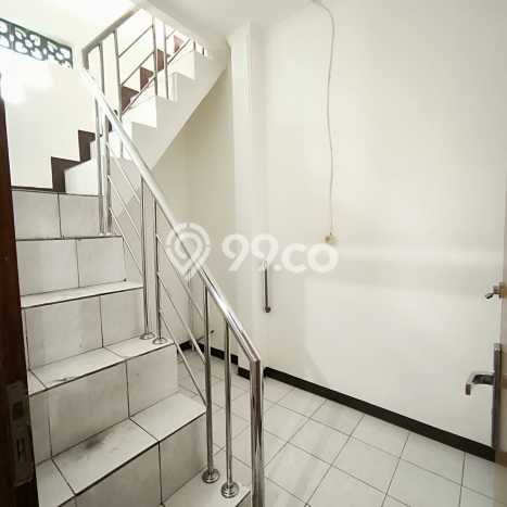 Rumah kawasan Batununggal, Siap Huni, 2 KM, Dekat Batununggal, Bandung, Bandung, LT 216m2m² Bangunan 150m2m² Rumah kawasan Batununggal, Siap Huni, 2 KM, Dekat Batununggal, Bandung, Bandung, LT 216m2m² Bangunan 150m2m²