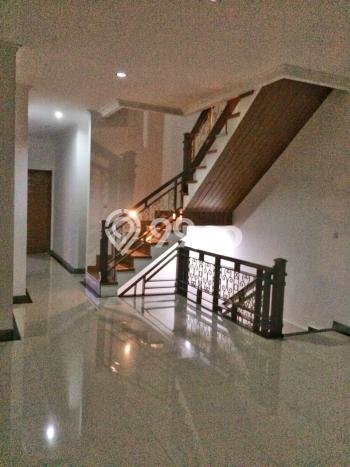Hunian Mewah Siap Huni LT 105m2 di Pasar Minggu, Jakarta Selatan Hunian Mewah Siap Huni LT 105m2 di Pasar Minggu, Jakarta Selatan
