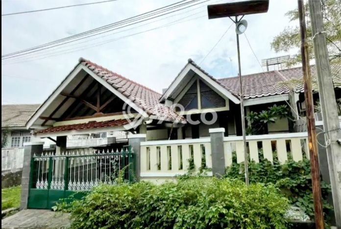 For Sale Rumah 3 Kamar Lokasi Ideal Nyaman dan Strategis di Pancoran Mas For Sale Rumah 3 Kamar Lokasi Ideal Nyaman dan Strategis di Pancoran Mas