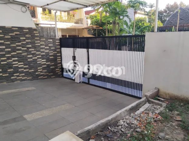 Siap Huni Rumah Mewah 4 Kamar di Kembangan Dekat ke Mana Pun Siap Huni Rumah Mewah 4 Kamar di Kembangan Dekat ke Mana Pun