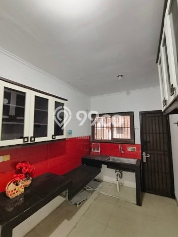 Dijual Cepat Rumah Favorit Siap Huni LB 200m2 di Kebon Jeruk, Jakarta Barat Dijual Cepat Rumah Favorit Siap Huni LB 200m2 di Kebon Jeruk, Jakarta Barat