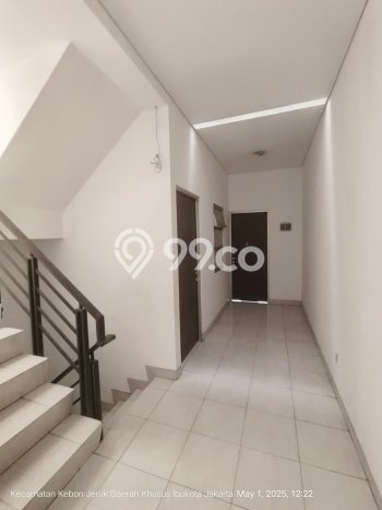 Dijual Hunian Rumah Terawat 2 KT di Duri Kepa, Jakarta Barat Dijual Hunian Rumah Terawat 2 KT di Duri Kepa, Jakarta Barat