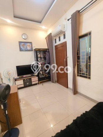 Jual Rumah Eksklusif 5 KT di Tanjung Duren, Jakarta Barat Jual Rumah Eksklusif 5 KT di Tanjung Duren, Jakarta Barat
