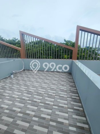 Area Ramai! Ruko Dijual di Kebon Jeruk untuk Bisnis Luas Bangunan 180m2 Area Ramai! Ruko Dijual di Kebon Jeruk untuk Bisnis Luas Bangunan 180m2
