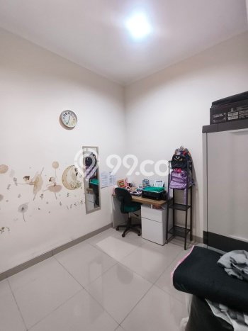 Jual Rumah Eksklusif 5 KT di Tanjung Duren, Jakarta Barat Jual Rumah Eksklusif 5 KT di Tanjung Duren, Jakarta Barat