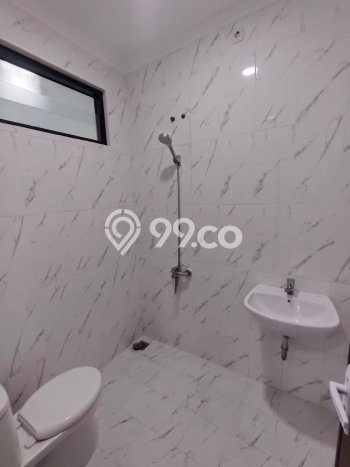 Ruko Paling Dicari LB 166m2 Dijual di Kebon Jeruk Ruko Paling Dicari LB 166m2 Dijual di Kebon Jeruk