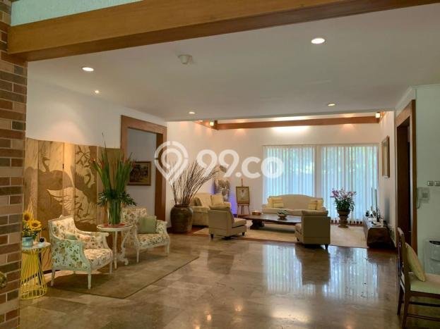 For Sale! Luxury House LT 1295m2 Desain Elegan di Pejaten For Sale! Luxury House LT 1295m2 Desain Elegan di Pejaten