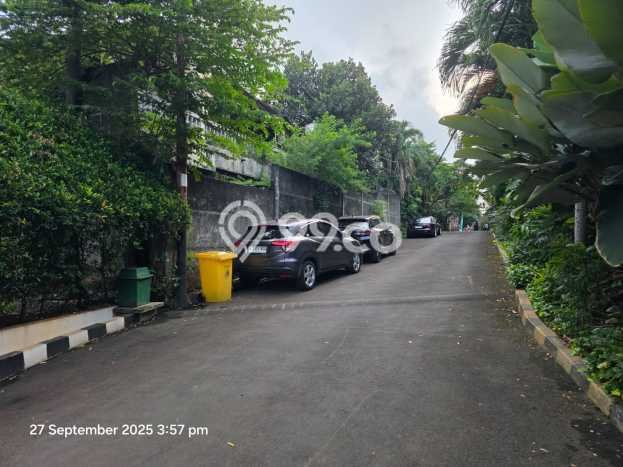 Rumah Mewah LB 580m2 Siap Huni Desain Elegan di Duren Tiga, Jakarta Selatan Rumah Mewah LB 580m2 Siap Huni Desain Elegan di Duren Tiga, Jakarta Selatan