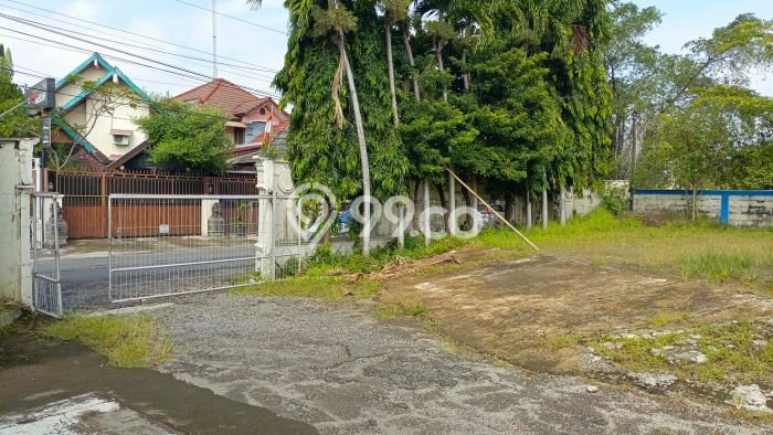 AREA BERKEMBANG! Komersial For Rent Kawasan Colomadu, Luas 500m², Siap Usaha AREA BERKEMBANG! Komersial For Rent Kawasan Colomadu, Luas 500m², Siap Usaha