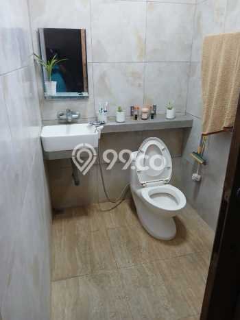 Jual Rumah Bagus Siap Huni LB 310m2 di Colomadu, Karanganyar Jual Rumah Bagus Siap Huni LB 310m2 di Colomadu, Karanganyar