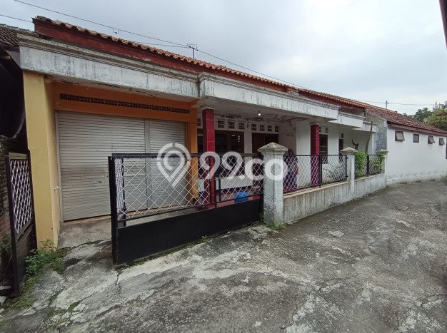 Jual Rumah Favorit Siap Huni LB 100m2 di Laweyan, Solo Jual Rumah Favorit Siap Huni LB 100m2 di Laweyan, Solo