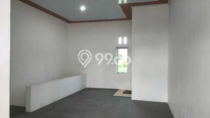 Ruko Strategis di Mojosongo, Luas 94m², Akses Mainroad, Ramai Ruko Strategis di Mojosongo, Luas 94m², Akses Mainroad, Ramai