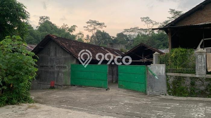 Dijual! Komersial di Gladagsari Boyolali LT 766m2 / LB 500m2 Kawasan Bisnis Dijual! Komersial di Gladagsari Boyolali LT 766m2 / LB 500m2 Kawasan Bisnis