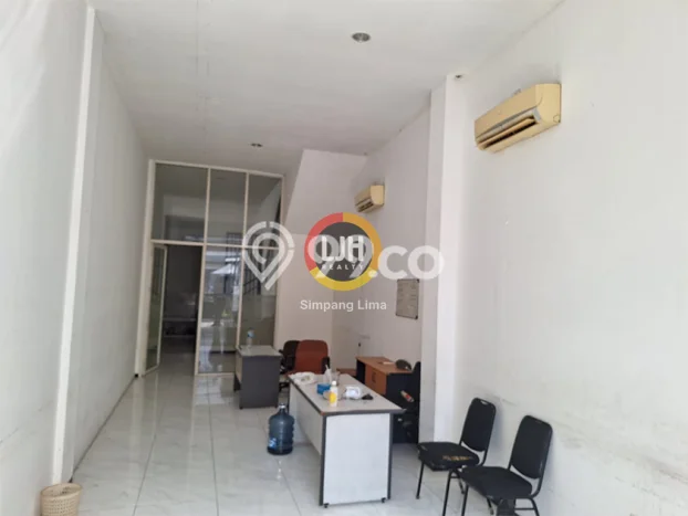 Ruko bagus disewakan di Gayamsari Semarang dengan LB 120m2 harga sewa terbaik Ruko bagus disewakan di Gayamsari Semarang dengan LB 120m2 harga sewa terbaik