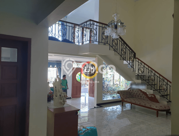 Vila Kawasan Bandungan, Dimensi 650m2m², Ideal untuk hunian keluarga Vila Kawasan Bandungan, Dimensi 650m2m², Ideal untuk hunian keluarga
