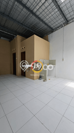 Ruko Disewa di Semarang dengan LB 100m2 Area Komersial Ramai Ruko Disewa di Semarang dengan LB 100m2 Area Komersial Ramai