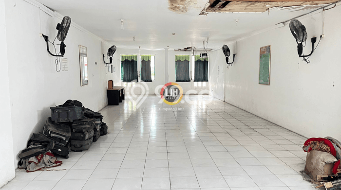 Ruko Usaha Dijual di Semarang Barat Semarang LT 95m2 & LB 95m2 Ruko Usaha Dijual di Semarang Barat Semarang LT 95m2 & LB 95m2