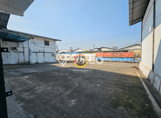 Disewakan Gudang di Kawasan Ramai Terboyo Luas 15371m2 Disewakan Gudang di Kawasan Ramai Terboyo Luas 15371m2