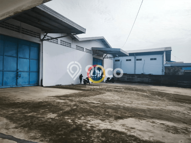 Gudang disewakan lokasi strategis Ngaliyan Semarang 1800m2 Gudang disewakan lokasi strategis Ngaliyan Semarang 1800m2