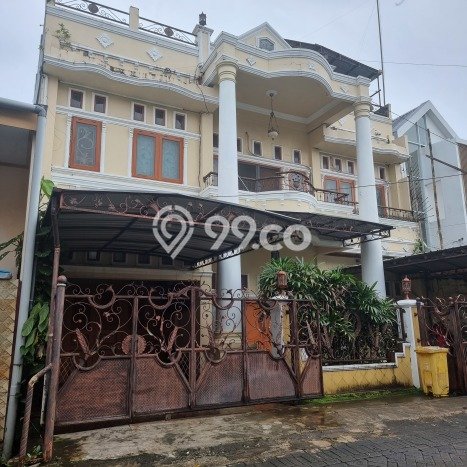 Dijual Cepat Rumah Bagus Siap Huni LB 234m2 di Makassar, Makassar Dijual Cepat Rumah Bagus Siap Huni LB 234m2 di Makassar, Makassar