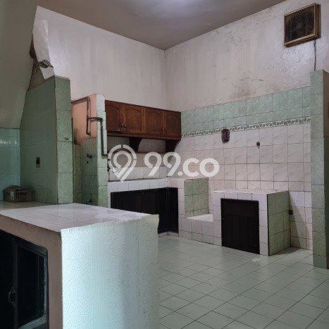 For Sale Rumah 5 Kamar Lokasi Ideal Bagus dan Strategis di Makassar For Sale Rumah 5 Kamar Lokasi Ideal Bagus dan Strategis di Makassar