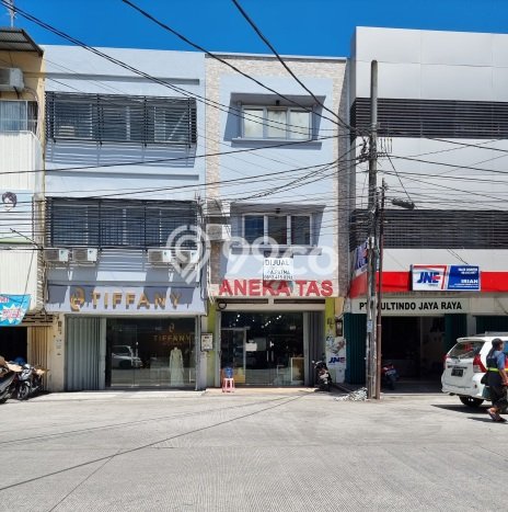 Area Ramai! Ruko Dijual di Makassar untuk Bisnis Luas Bangunan 313m2 Area Ramai! Ruko Dijual di Makassar untuk Bisnis Luas Bangunan 313m2