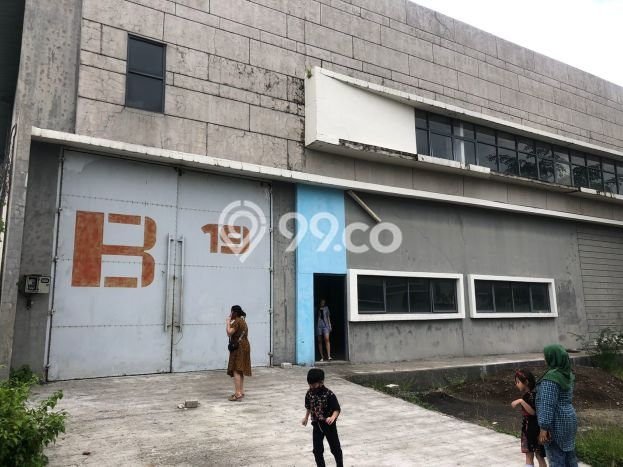 Unit Gudang Dijual di Makassar Makassar Luas Bangunan 828m2 Unit Gudang Dijual di Makassar Makassar Luas Bangunan 828m2