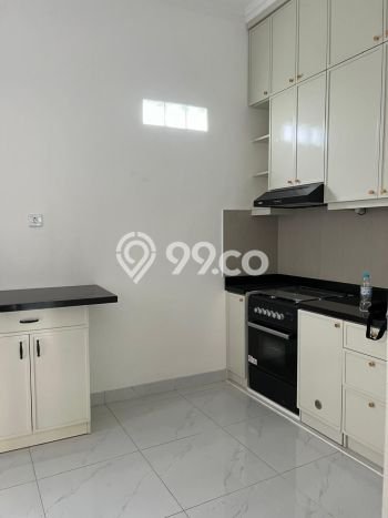 SIAP HUNI! Rumah Strategis area BSD Kencana Loka, LT 98m² Bangunan 120m² SIAP HUNI! Rumah Strategis area BSD Kencana Loka, LT 98m² Bangunan 120m²