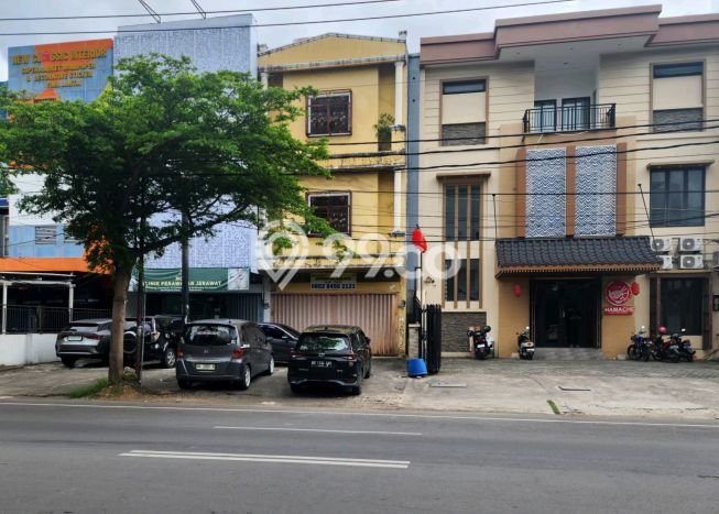 Ruko untuk Disewa di Pusat Makassar Luas Bangunan 378m2 Ruko untuk Disewa di Pusat Makassar Luas Bangunan 378m2