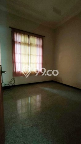 Disewakan! Rumah 6 Kamar Tidur &
6 Kamar Mandi di Malang Kota, Malang Disewakan! Rumah 6 Kamar Tidur &
6 Kamar Mandi di Malang Kota, Malang